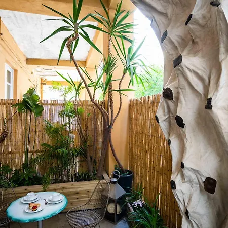 Atelier Ines Arts & Bed & Breakfast