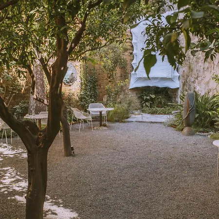 Atelier Ines Arts & Naples